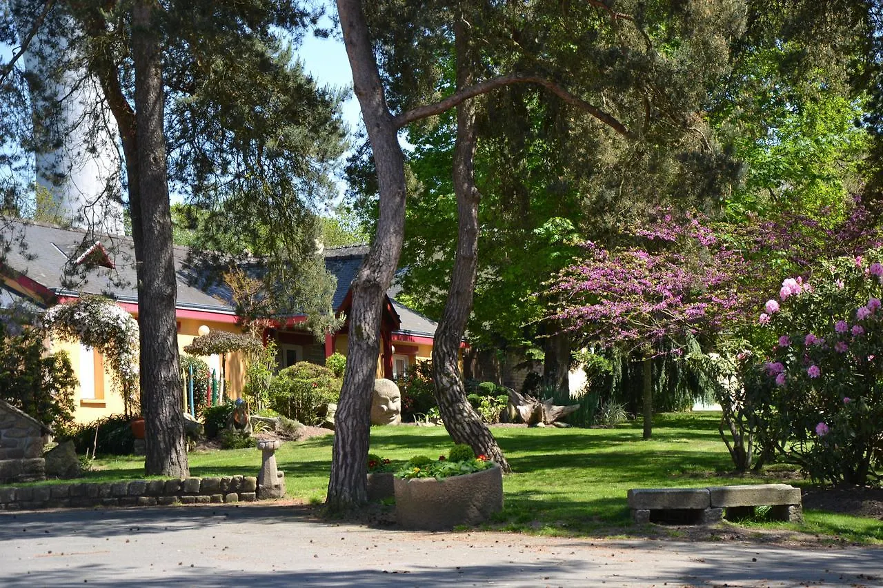 Hotel Roc Land Les Portes du Coglais